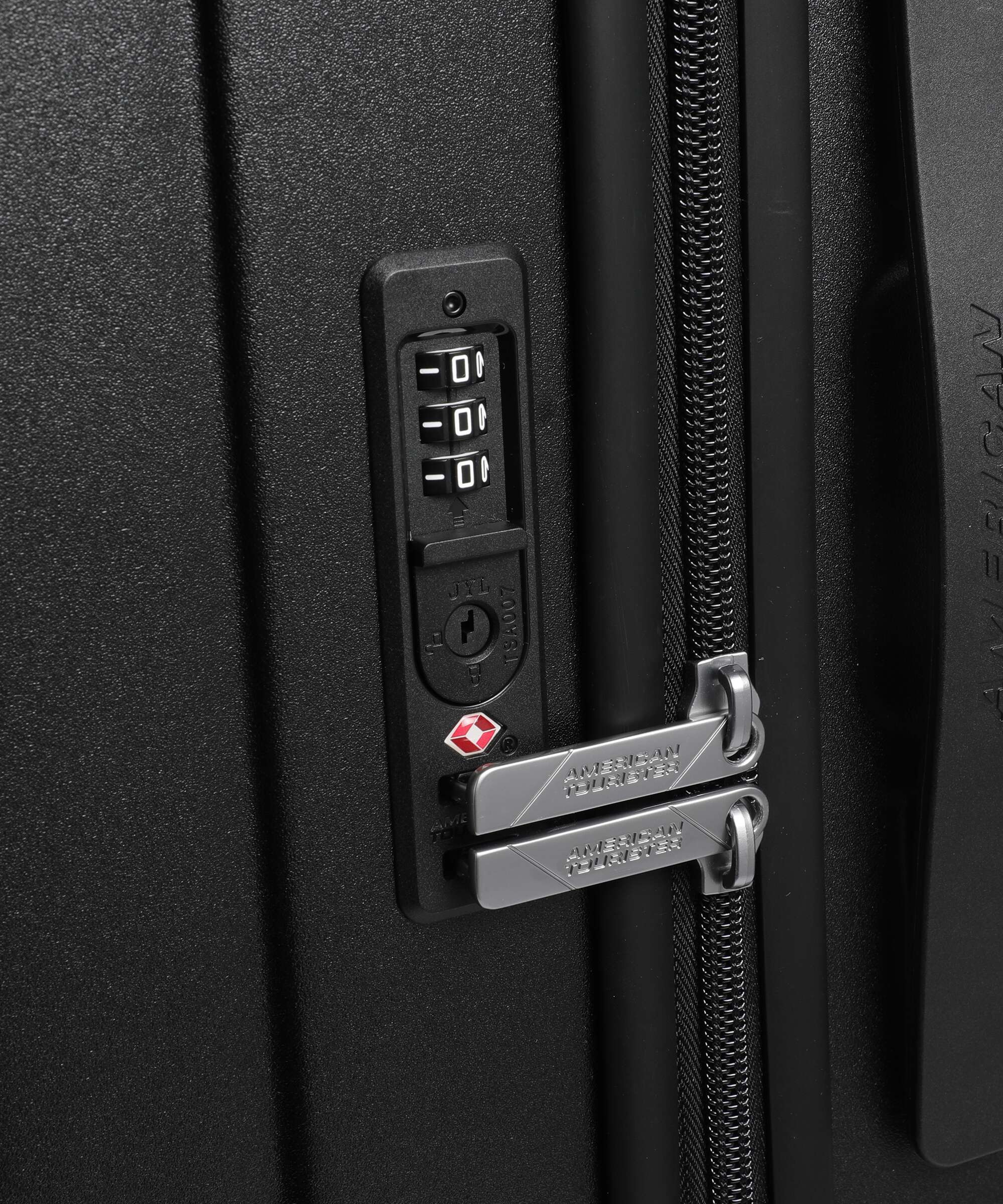 American Tourister Sunset Hills Walizka na 4 kołach black - Image 3