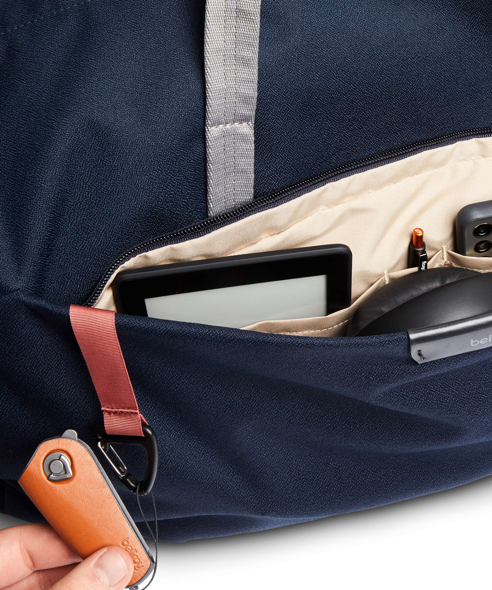Bellroy Classic 45 Torba weekendowa navy - Image 7