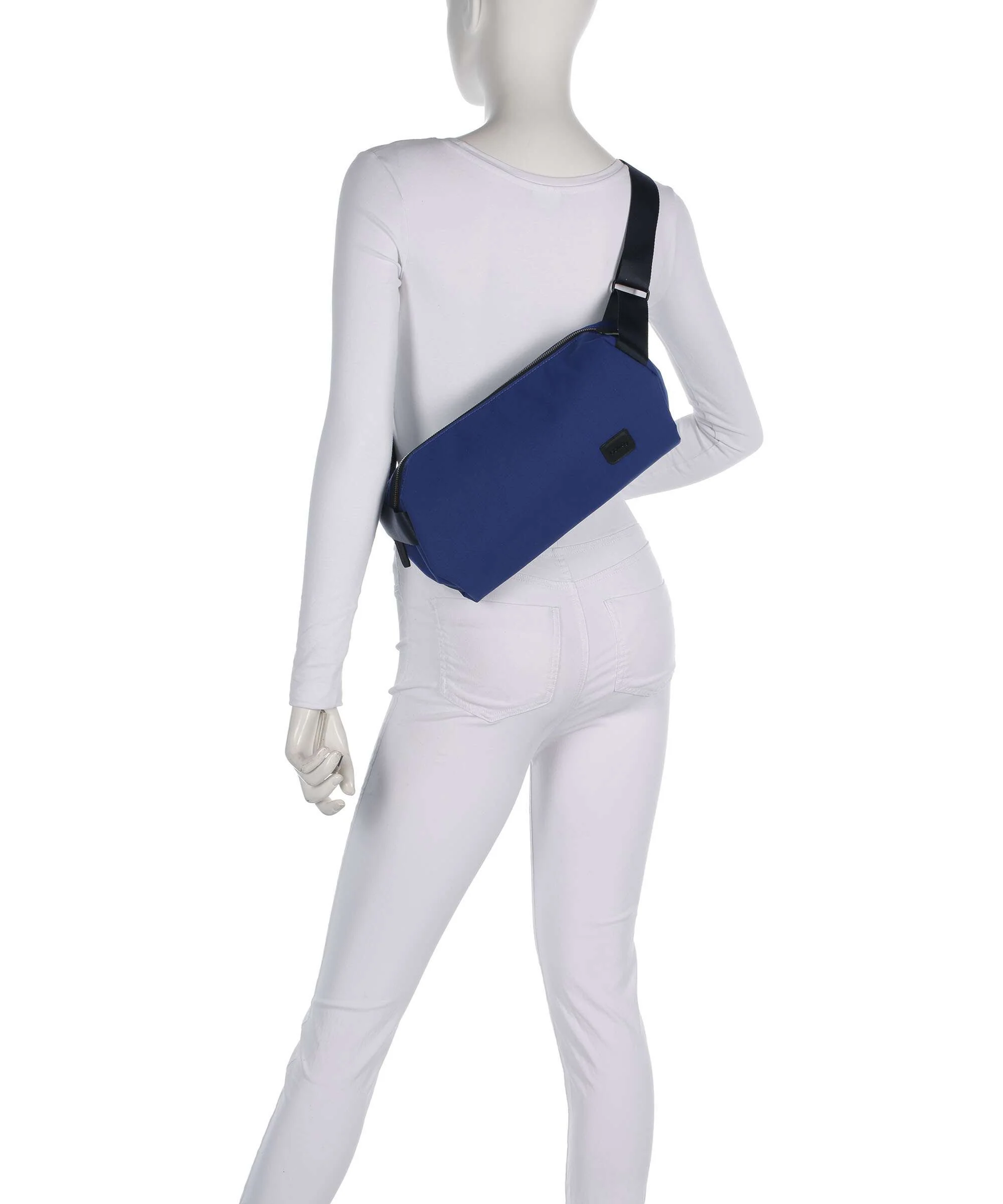 Bellroy Classic 7 Plecak na jedno ramię indigo - Image 3