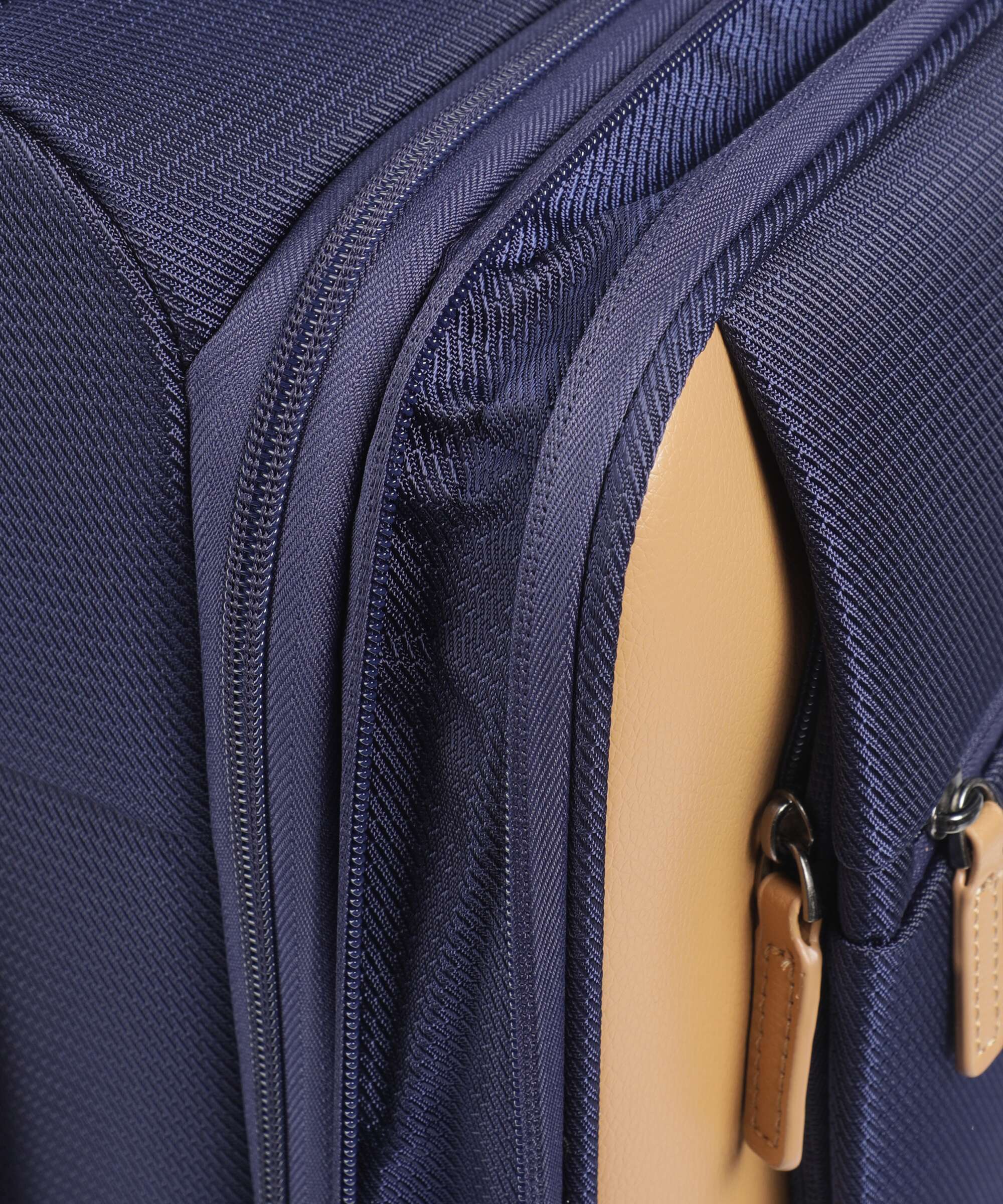 Delsey Paris Montmartre Air 3.0 Slim Walizka na 4 kołach navy - Image 4