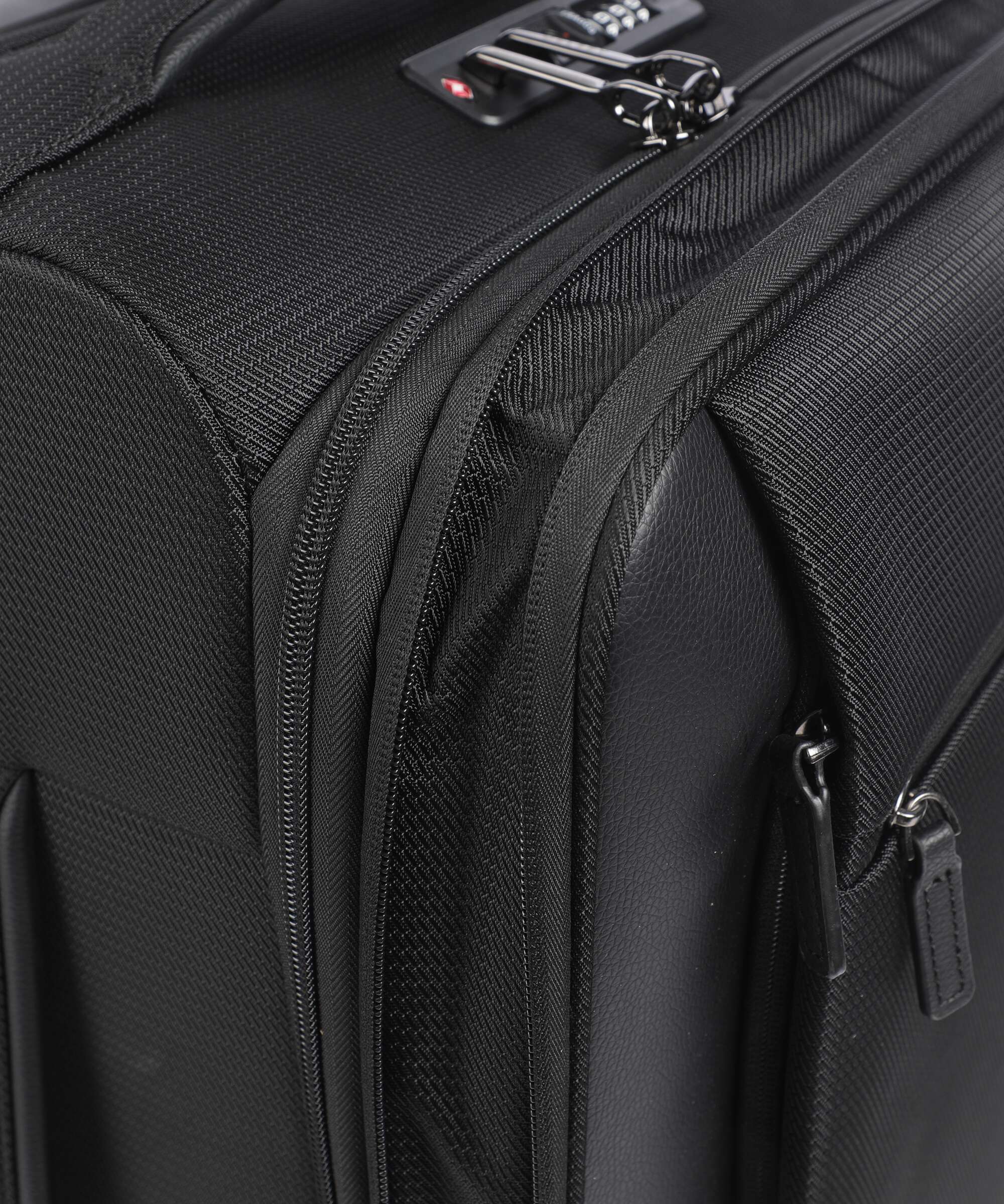 Delsey Paris Montmartre Air 3.0 Walizka na 4 kołach black - Image 4