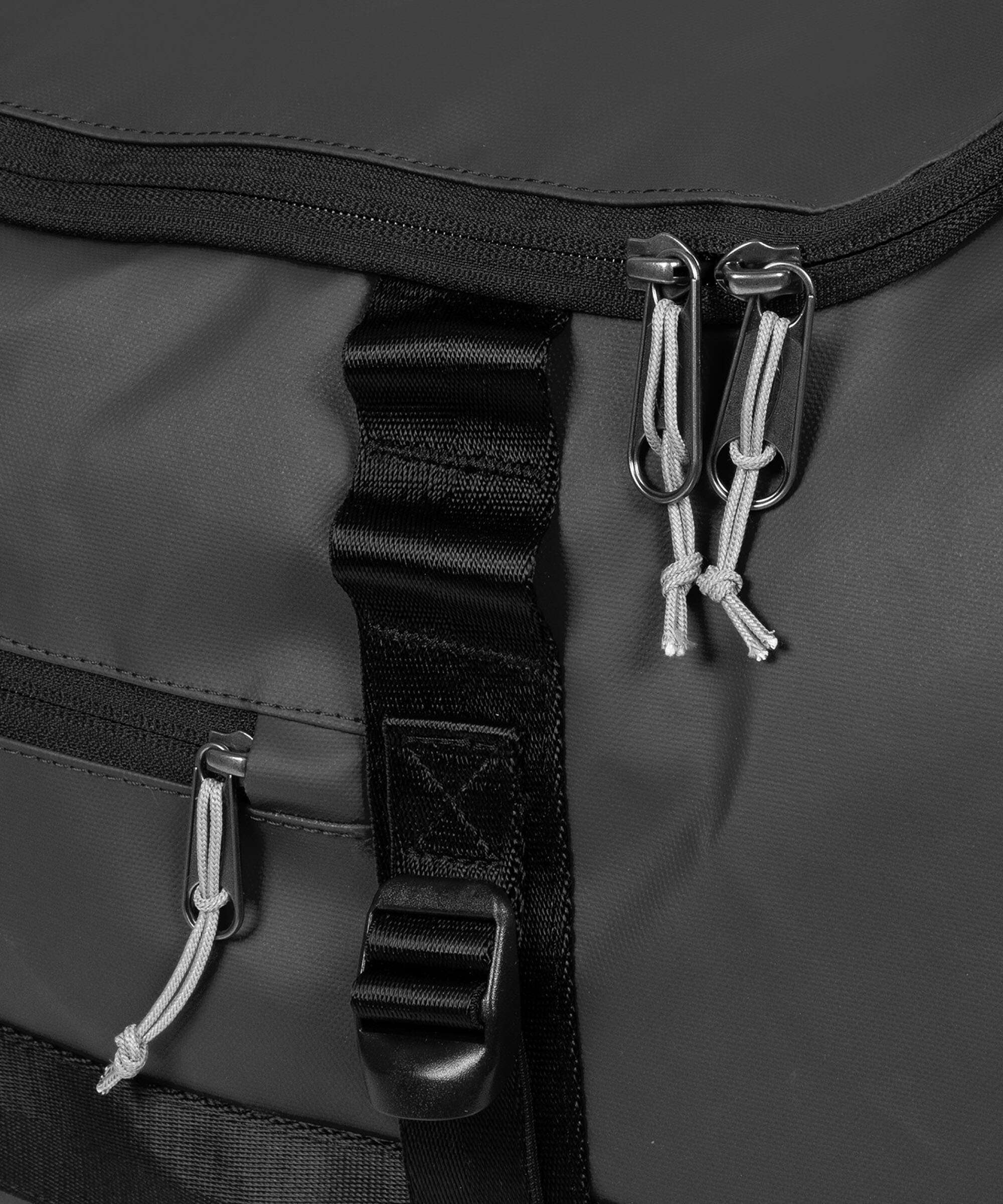 Eastpak Tarp Duffel Pack M Torba podróżna tarp black - Image 5