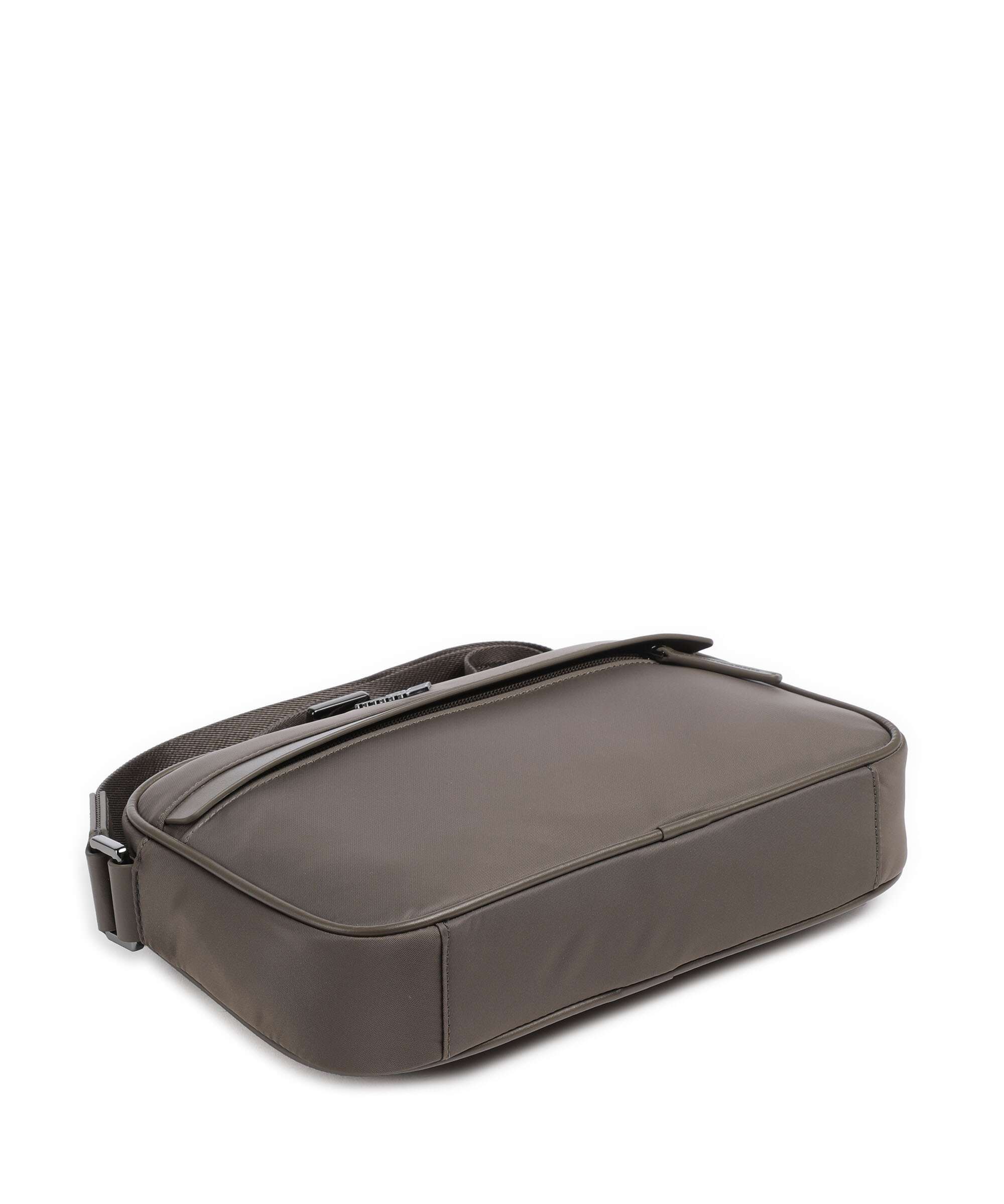 Emporio Armani Recycled Nylon Torba przez ramię major brown - Image 4