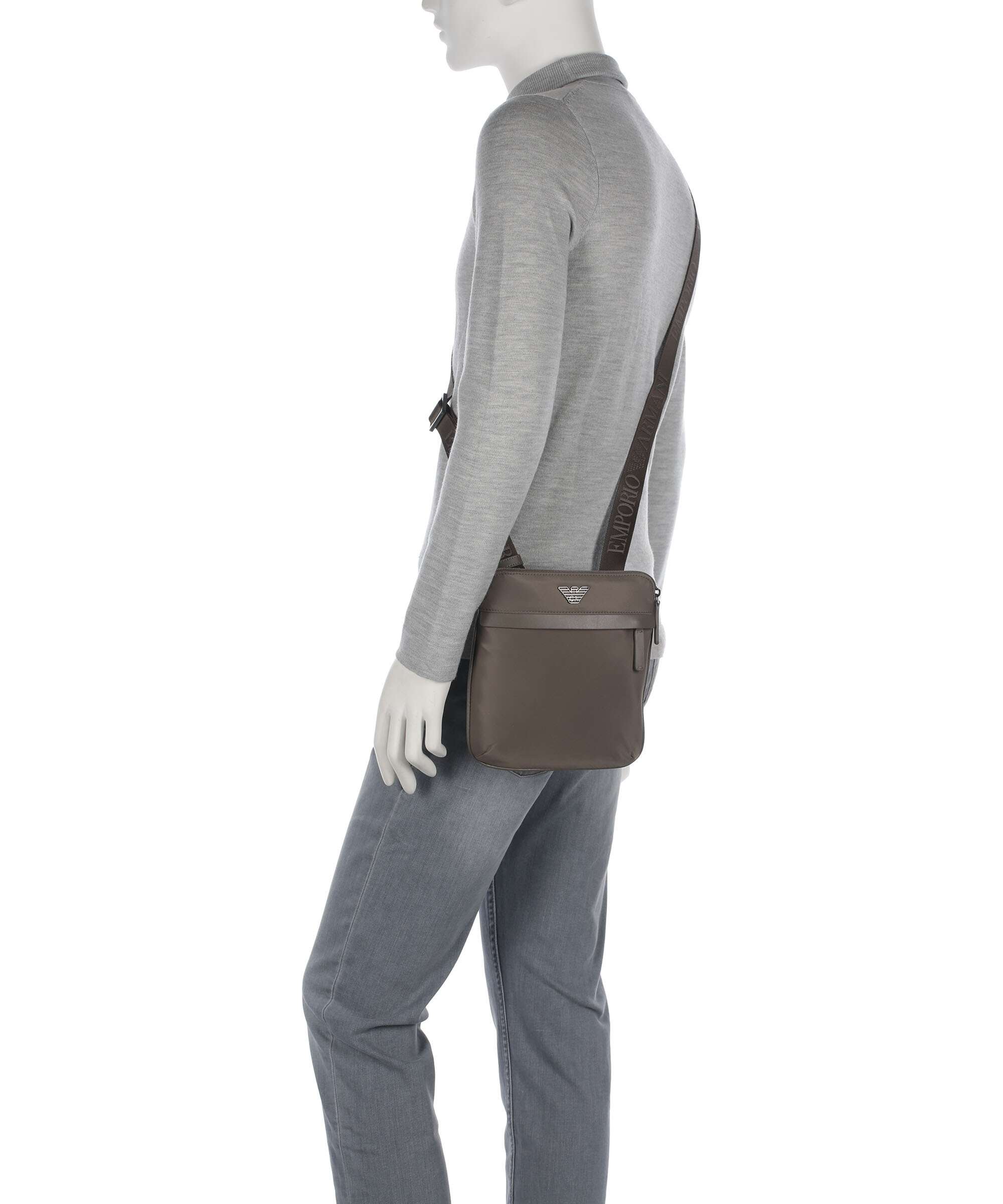 Emporio Armani Recycled Nylon Torba przez ramię major brown - Image 4