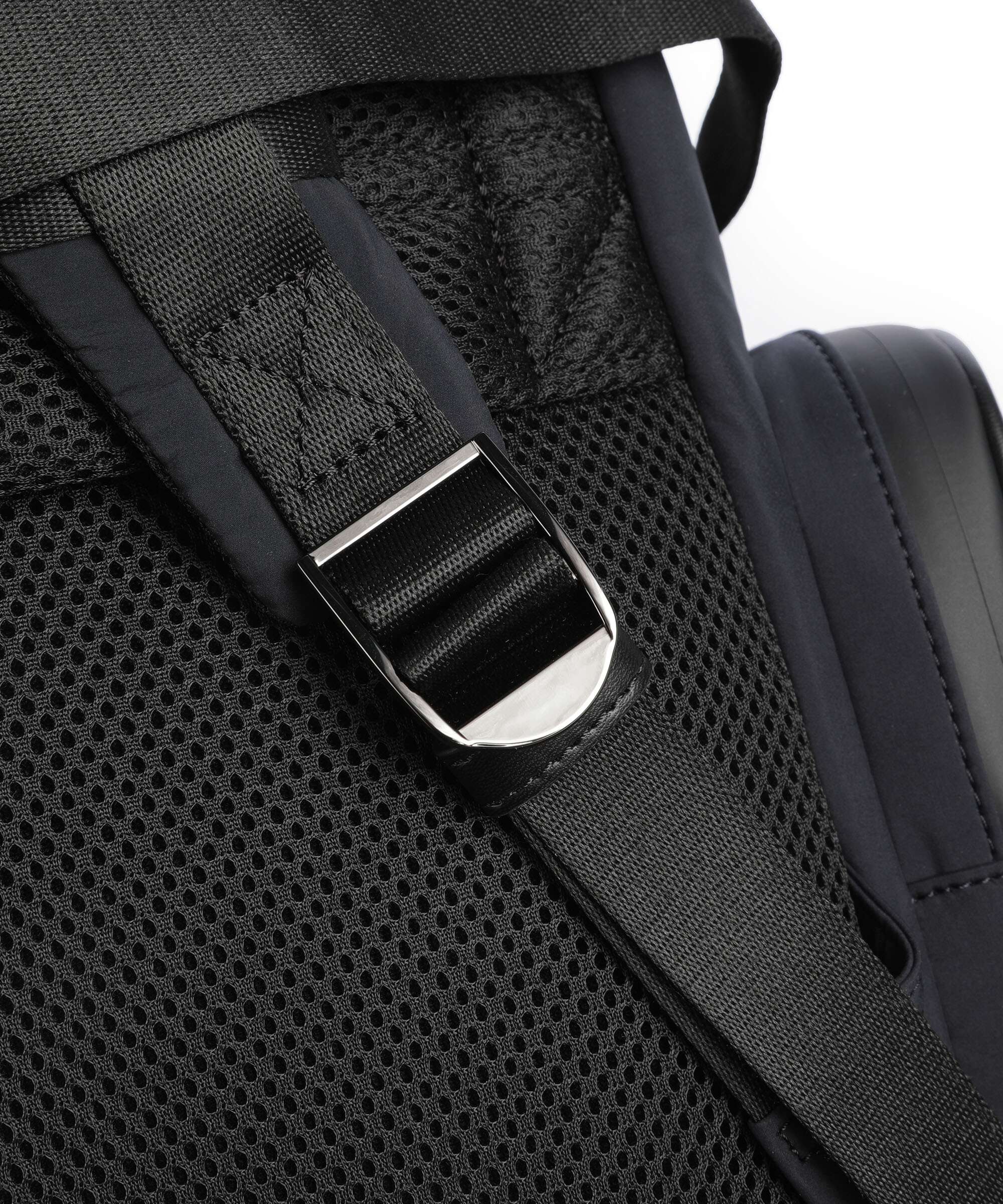 Emporio Armani Travel Essential Plecak blu navy - Image 5