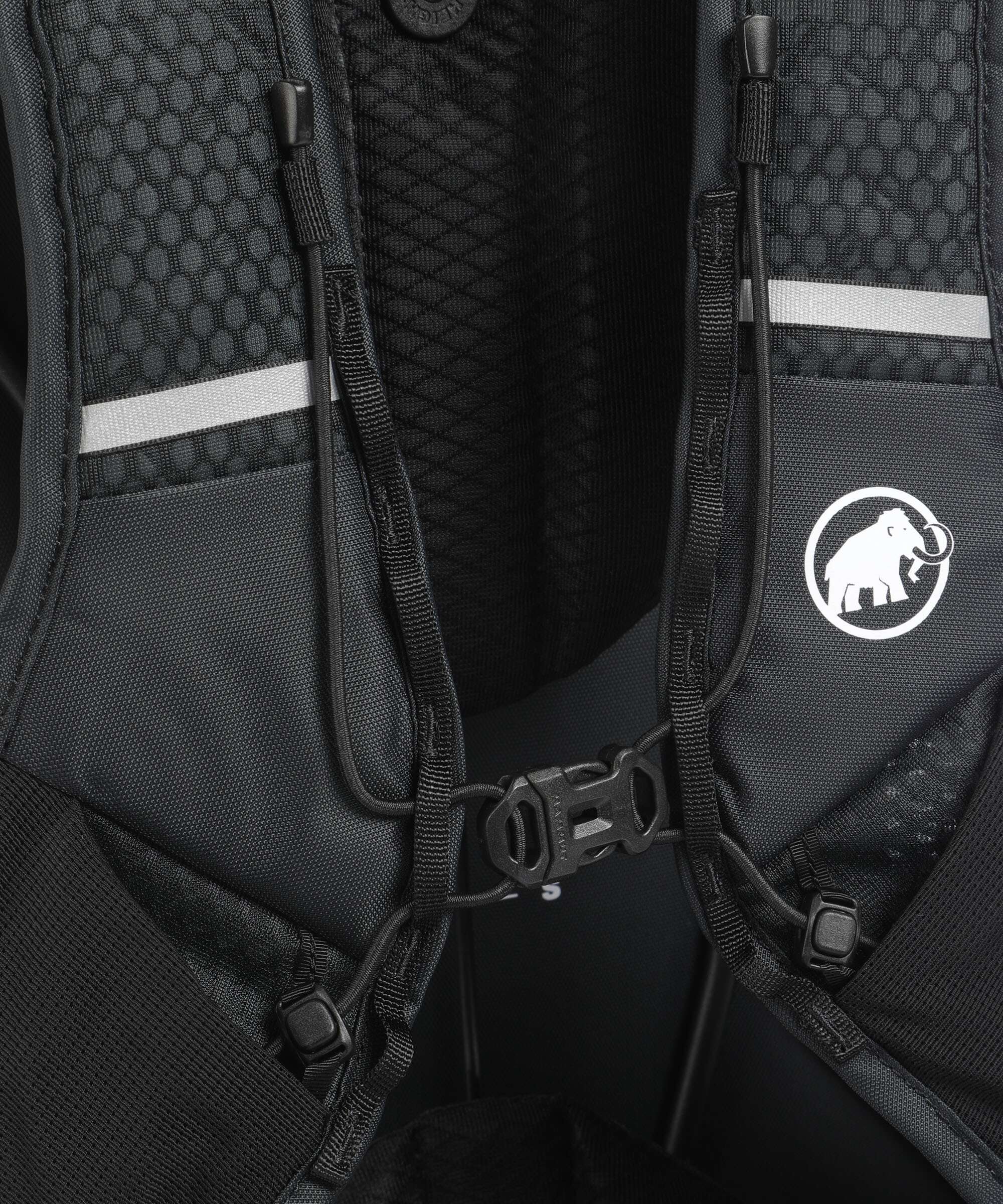 Mammut Ducan Spine 28-35 Plecak turystyczny black - Image 3