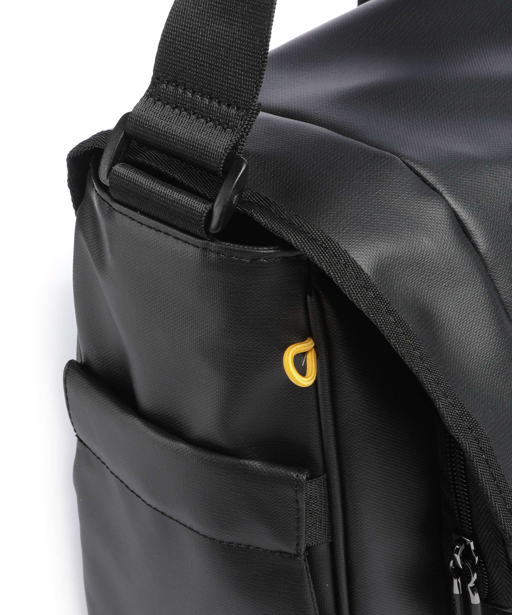 Mandarina Duck Eco Coated Listonoszka black - Image 4