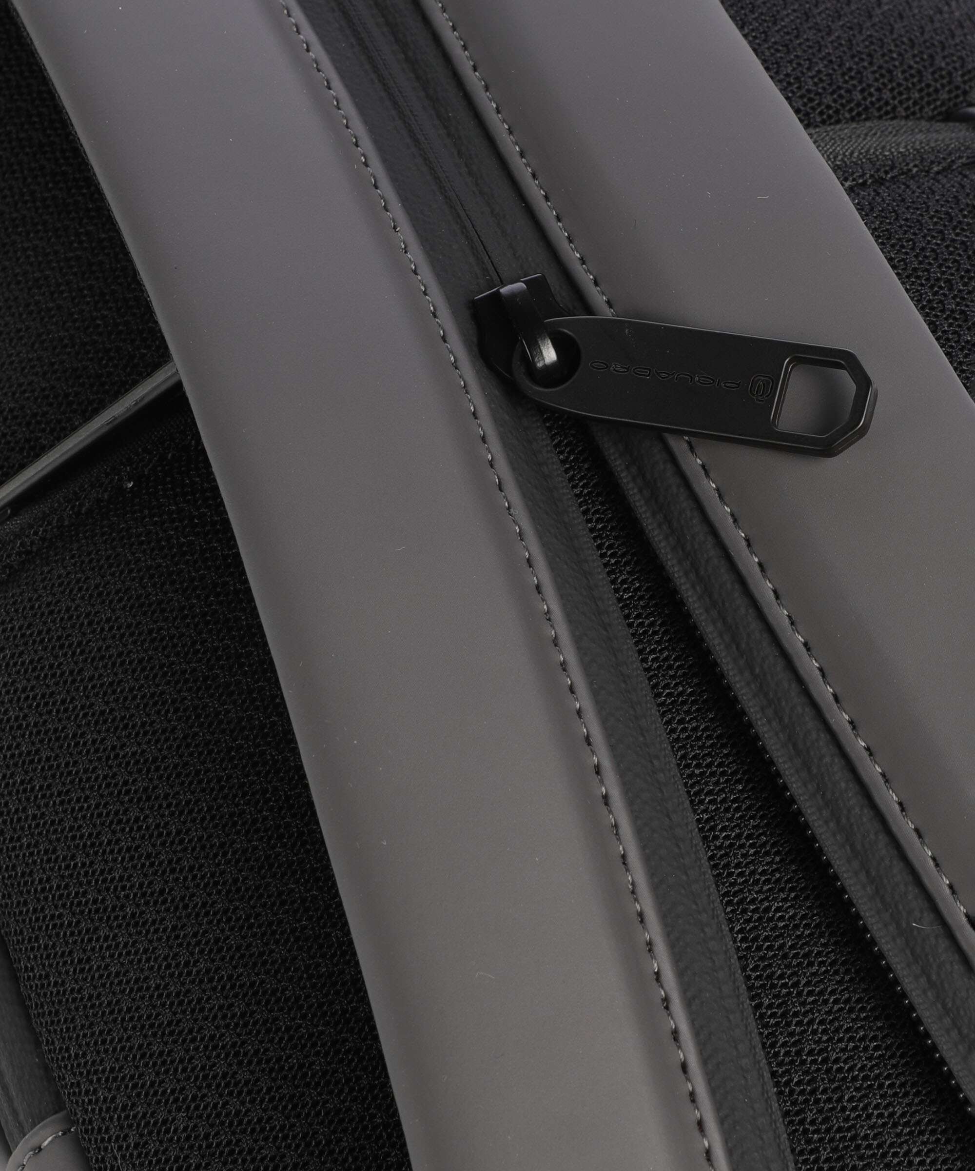 Piquadro C2OW Plecak na jedno ramię grigio - Image 5