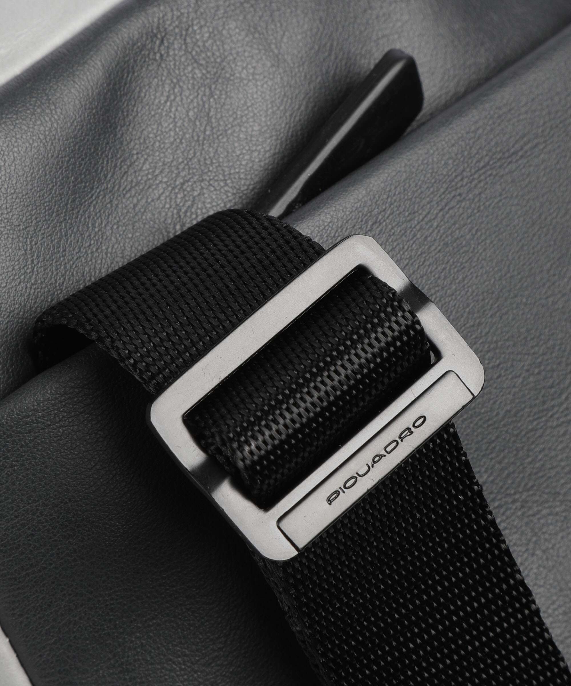 Piquadro Urban Torba przez ramię grey/black - Image 4