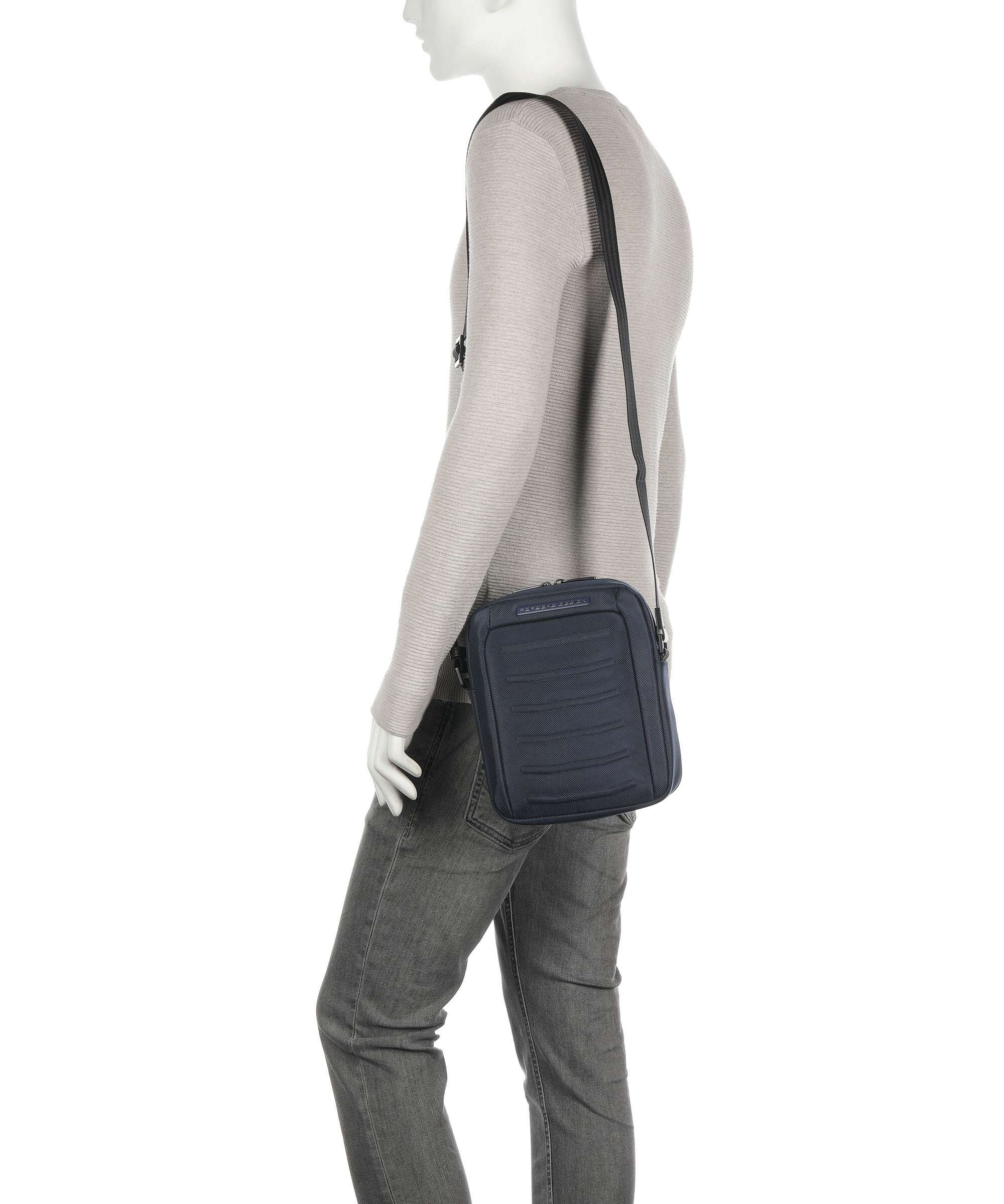 Porsche Design Roadster Pro Torba przez ramię blue - Image 3