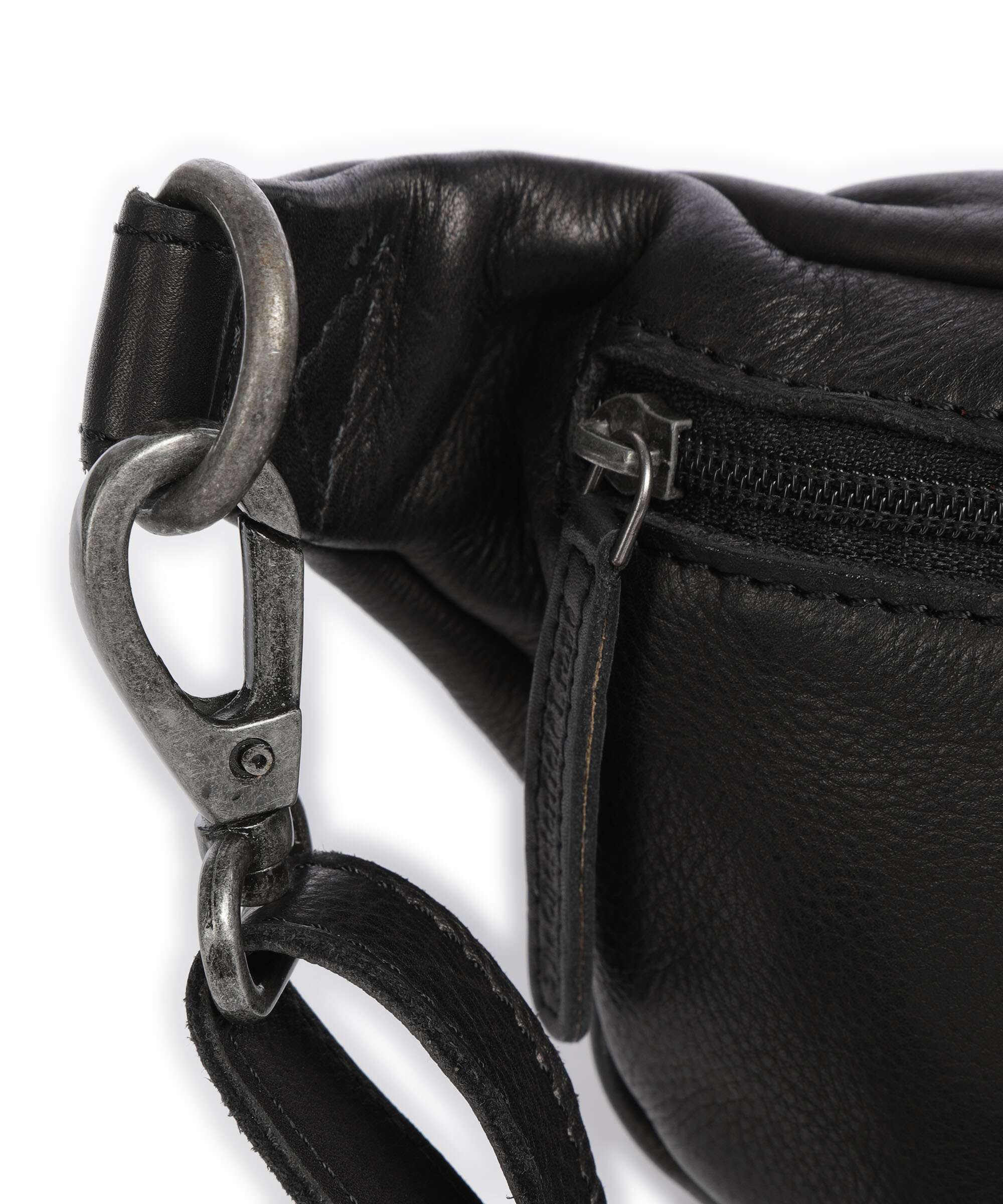 The Chesterfield Brand Washed Waxed Cow Severo Saszetka nerka black - Image 5