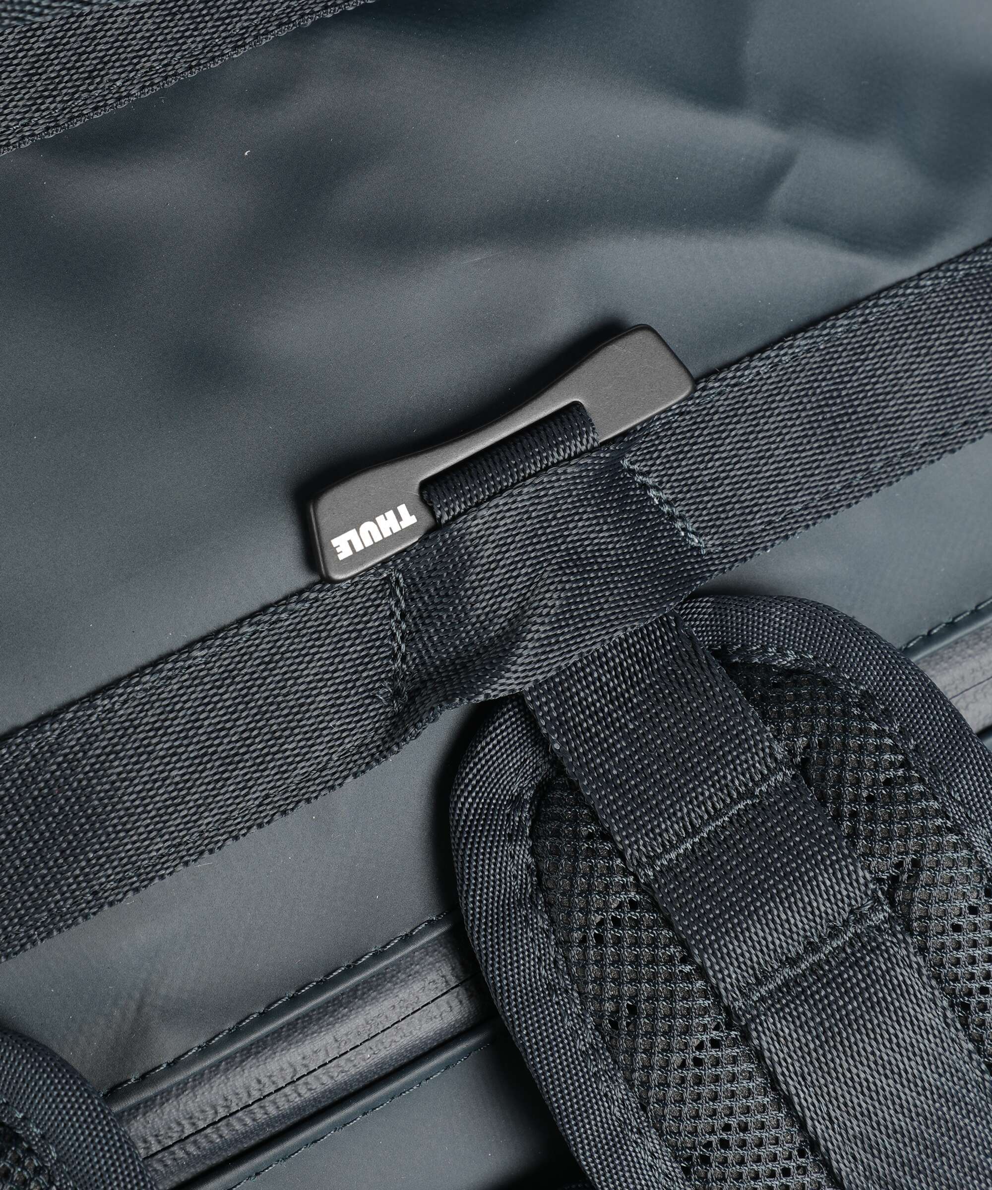 Thule Chasm 70 Torba podróżna darkest blue - Image 4