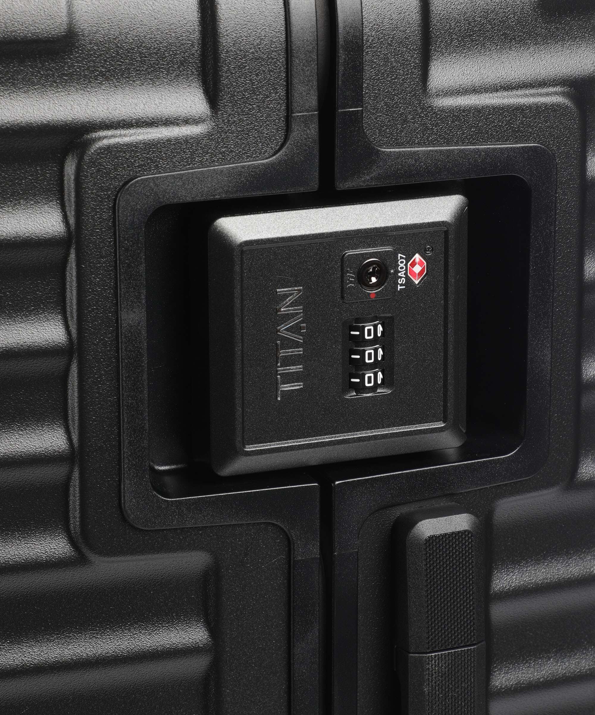 Titan Overseas Walizka na 4 kołach nightshade black - Image 3