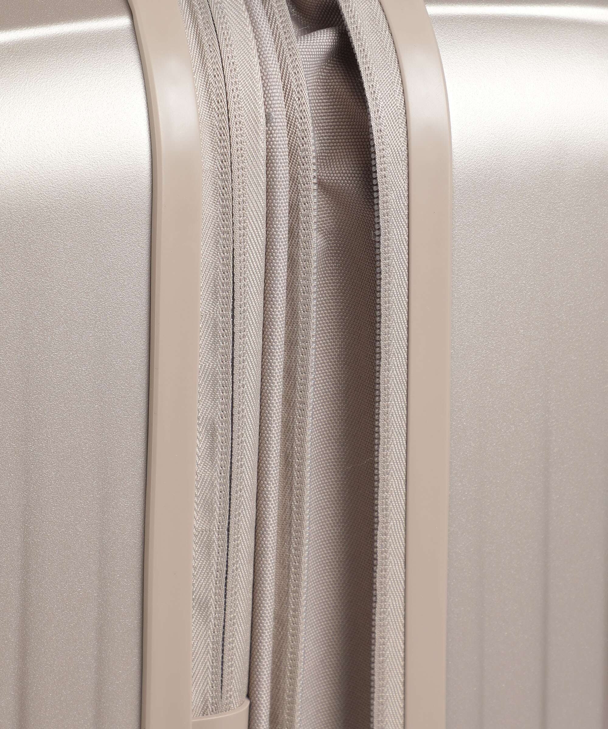 Travelite Barbara Novelty Walizka na 4 kołach satin nude - Image 4