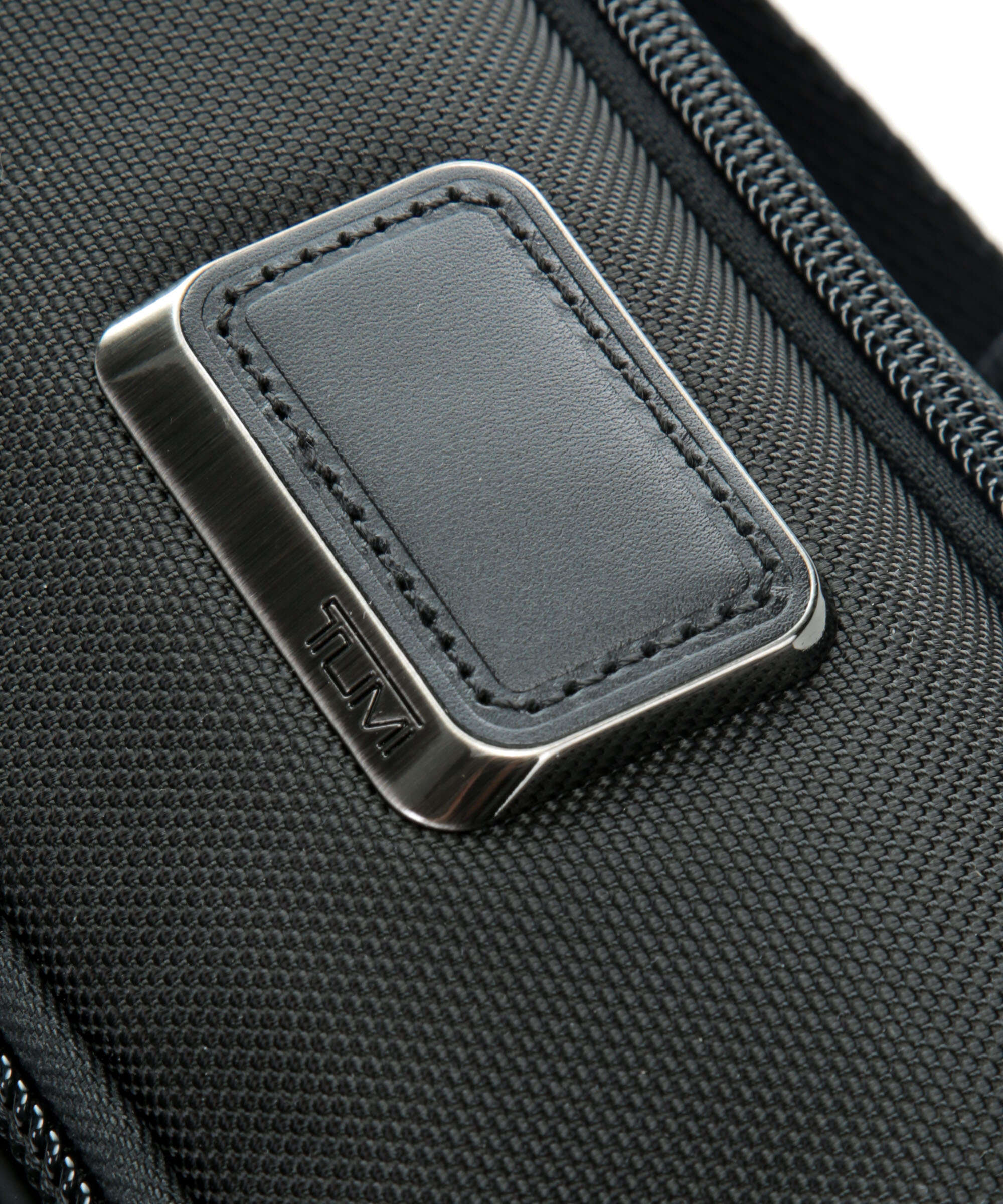 tumi Alpha Bravo Columbus Saszetka nerka czarny - Image 3