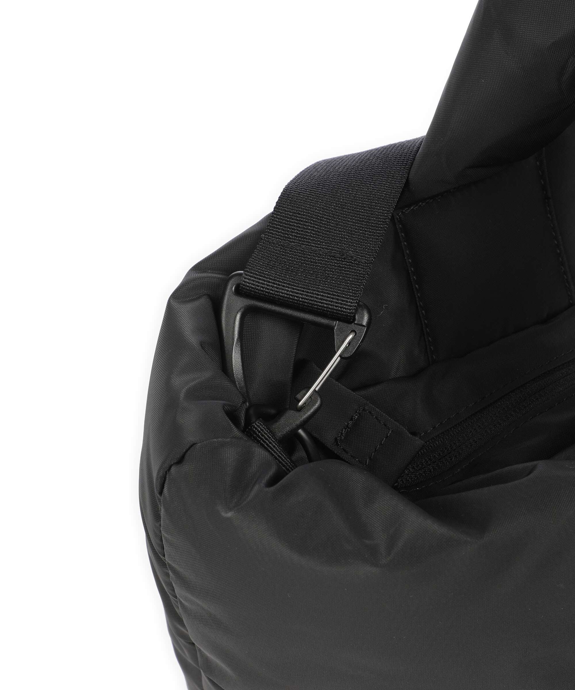 Ucon Acrobatics Moss Olivia Medium Torba na zakupy black - Image 4