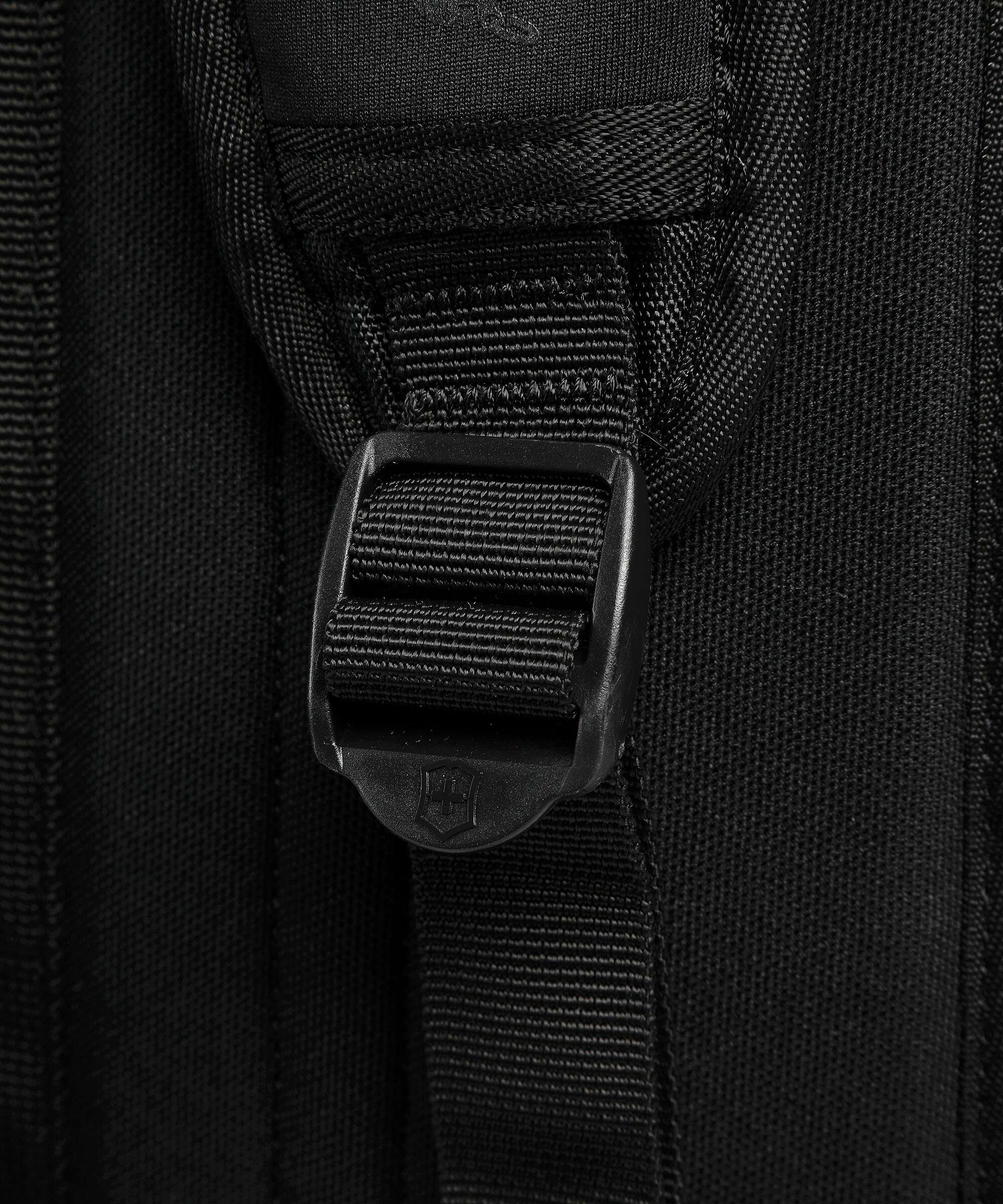 Victorinox Altmont Original Slimline Plecak na laptopa black - Image 5
