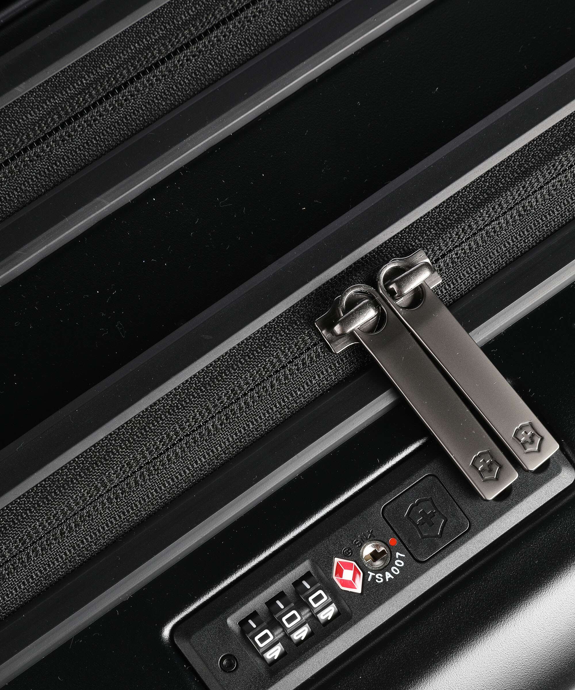 Victorinox Spectra 3.0 Exp Large Walizka na 4 kołach black - Image 3