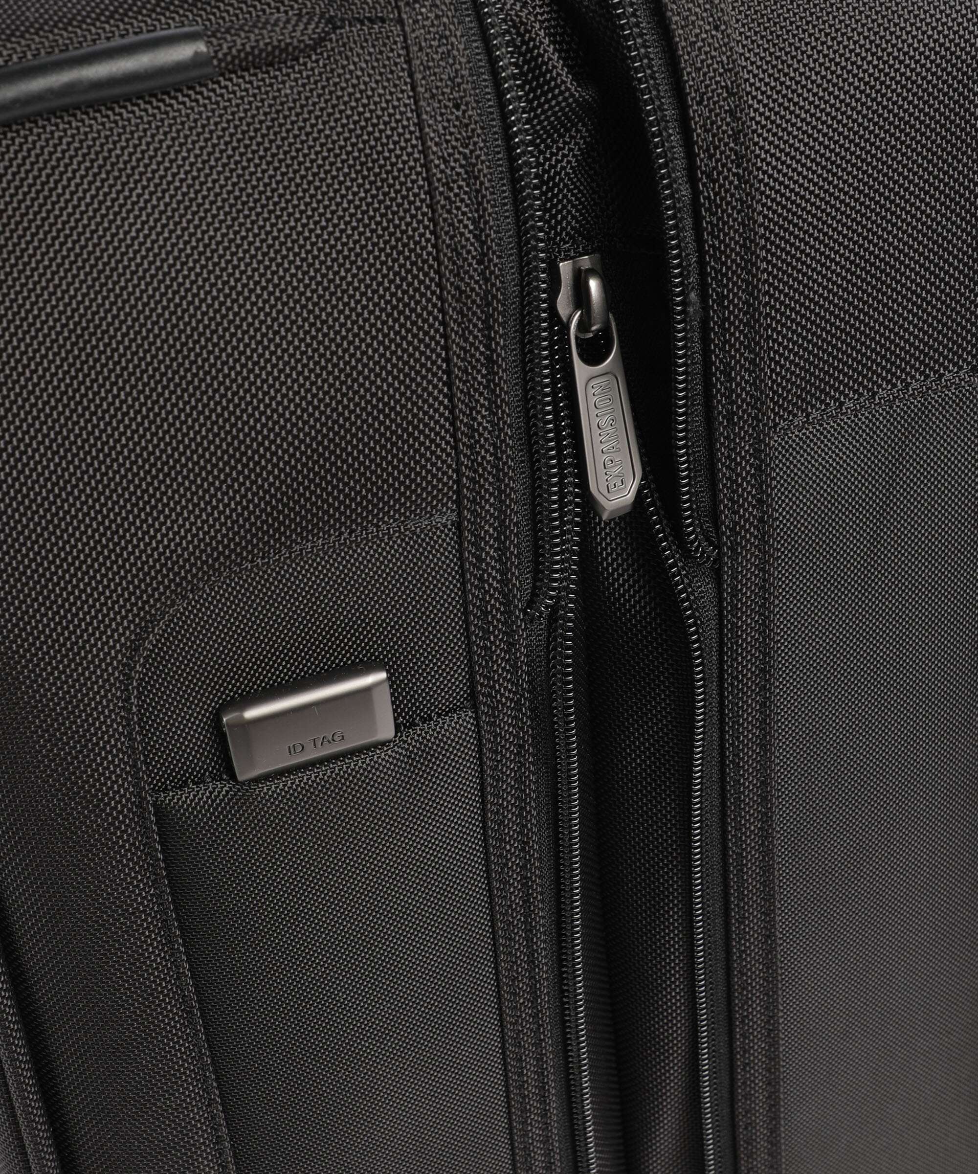 Victorinox Werks Traveler 7.0 FFQ Walizka na 4 kołach black - Image 4