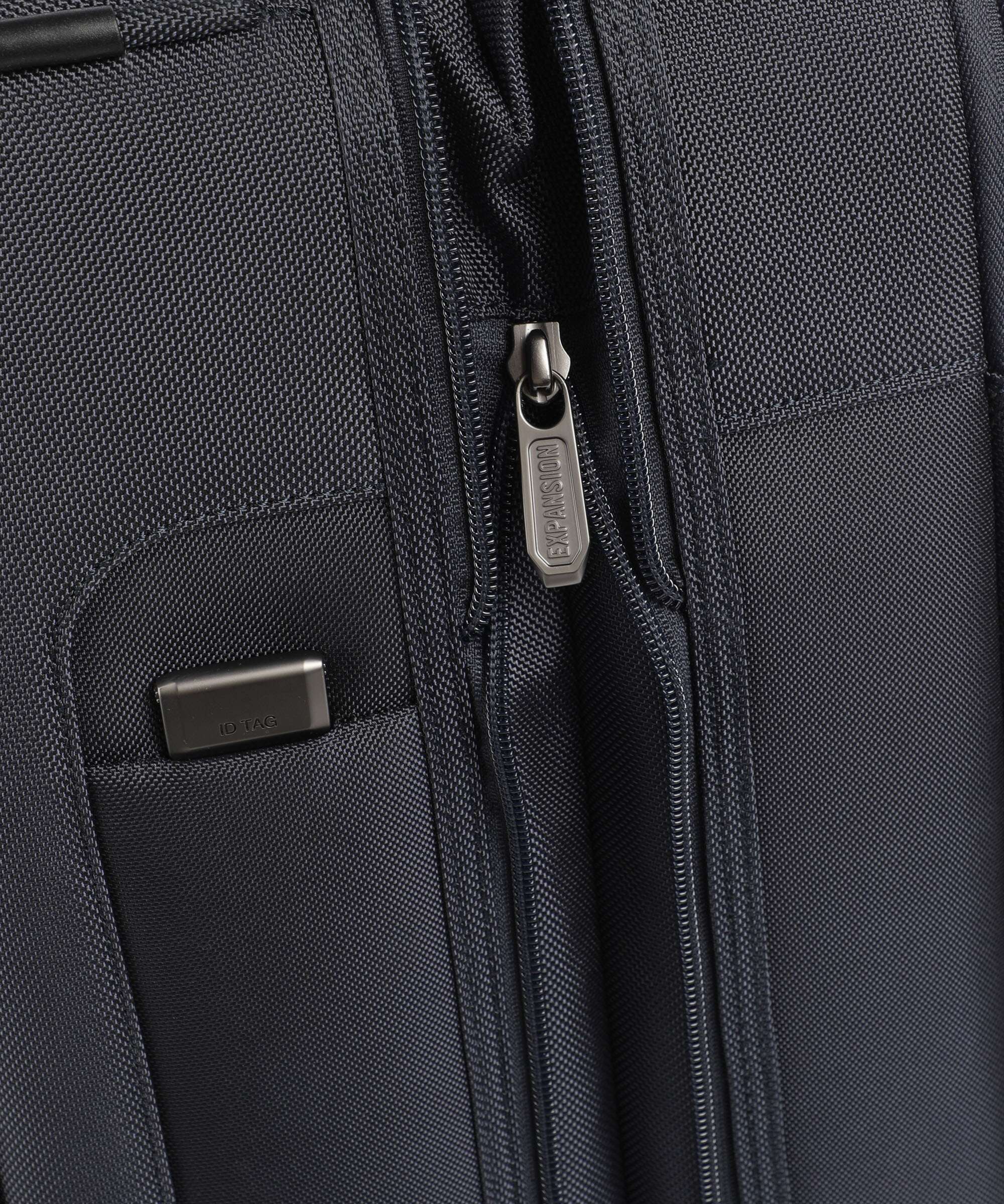 Victorinox Werks Traveler 7.0 FFQ Walizka na 4 kołach navy blue - Image 4
